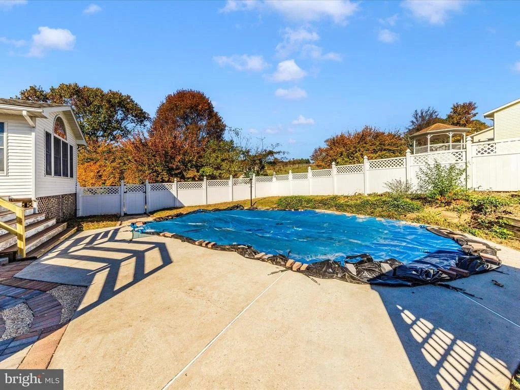 Photo of 9242 OAK TREE CIRCLE