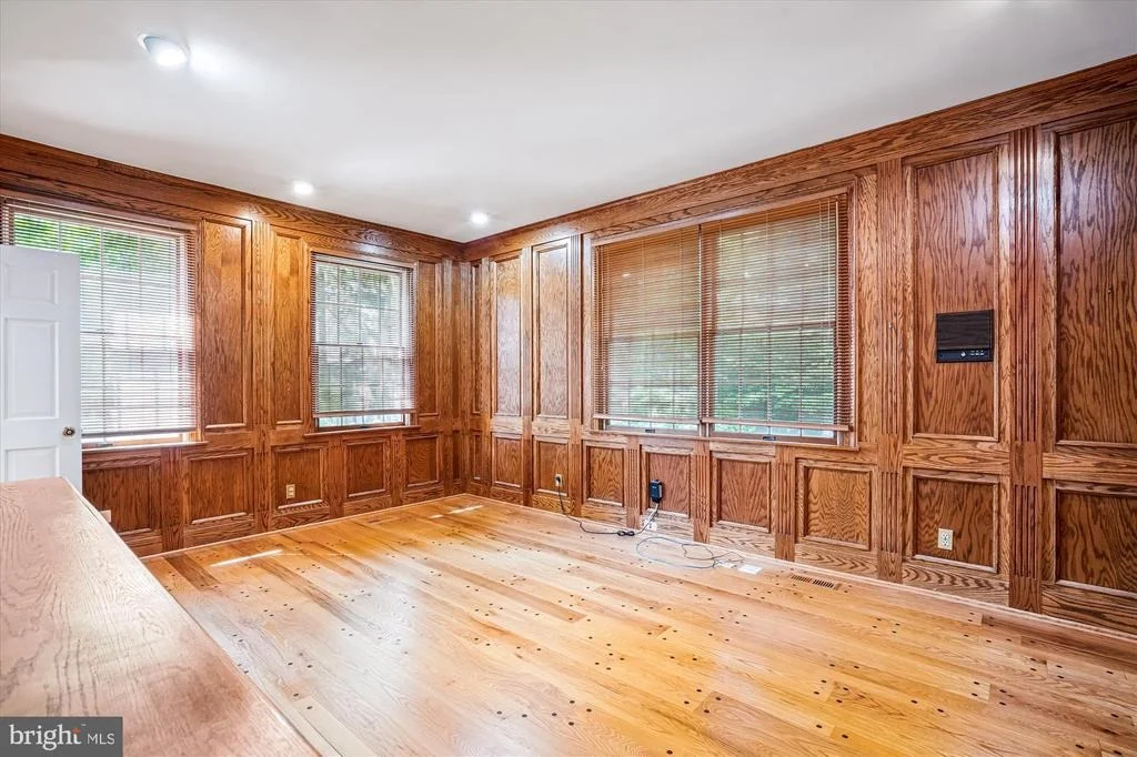 Photo of 8849 TUCKERMAN LANE