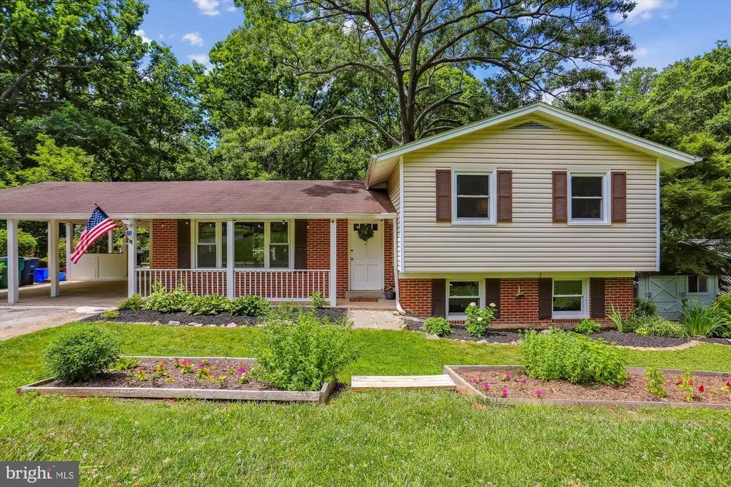 Photo of 11816 LONGDRAFT COURT