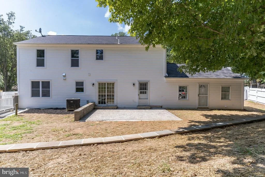Photo of 18121 BILNEY DRIVE
