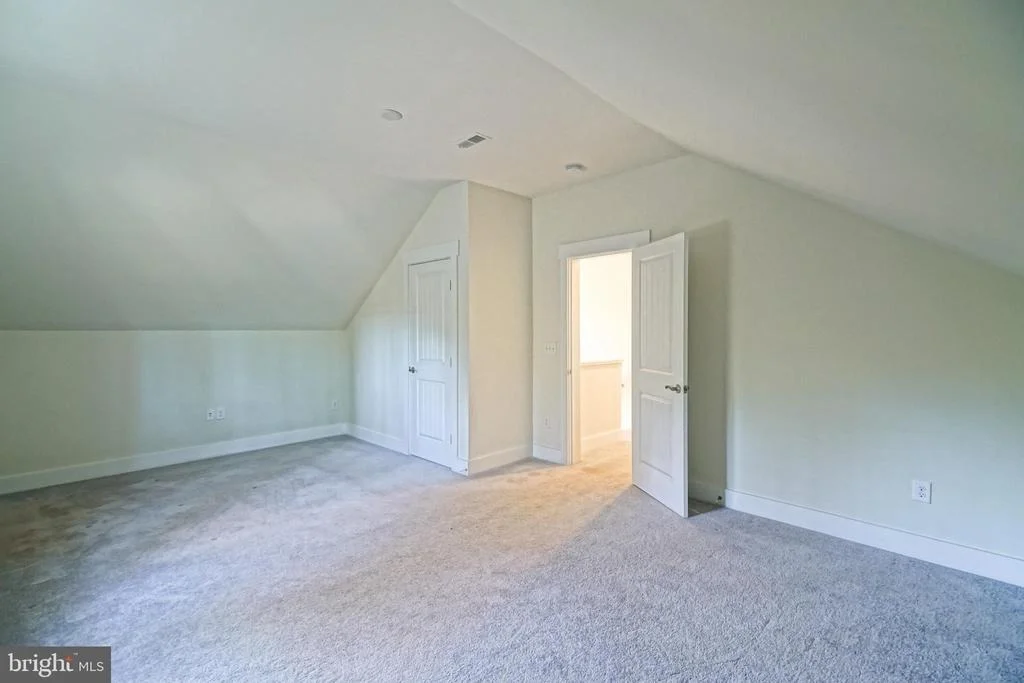 Photo of 35 AINTREE DRIVE