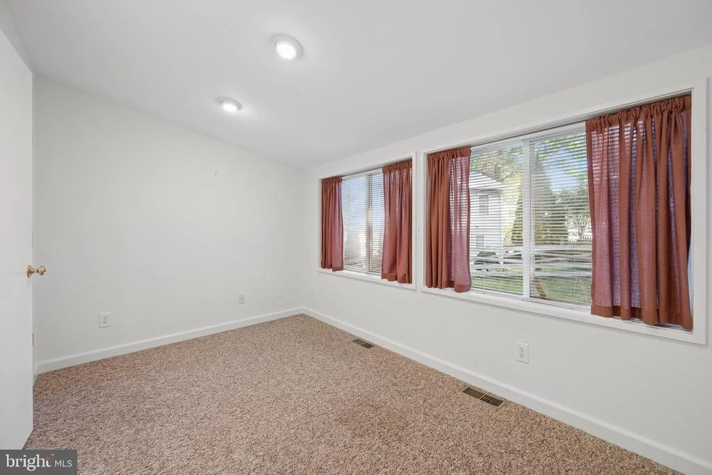 Photo of 12725 HOLDRIDGE ROAD