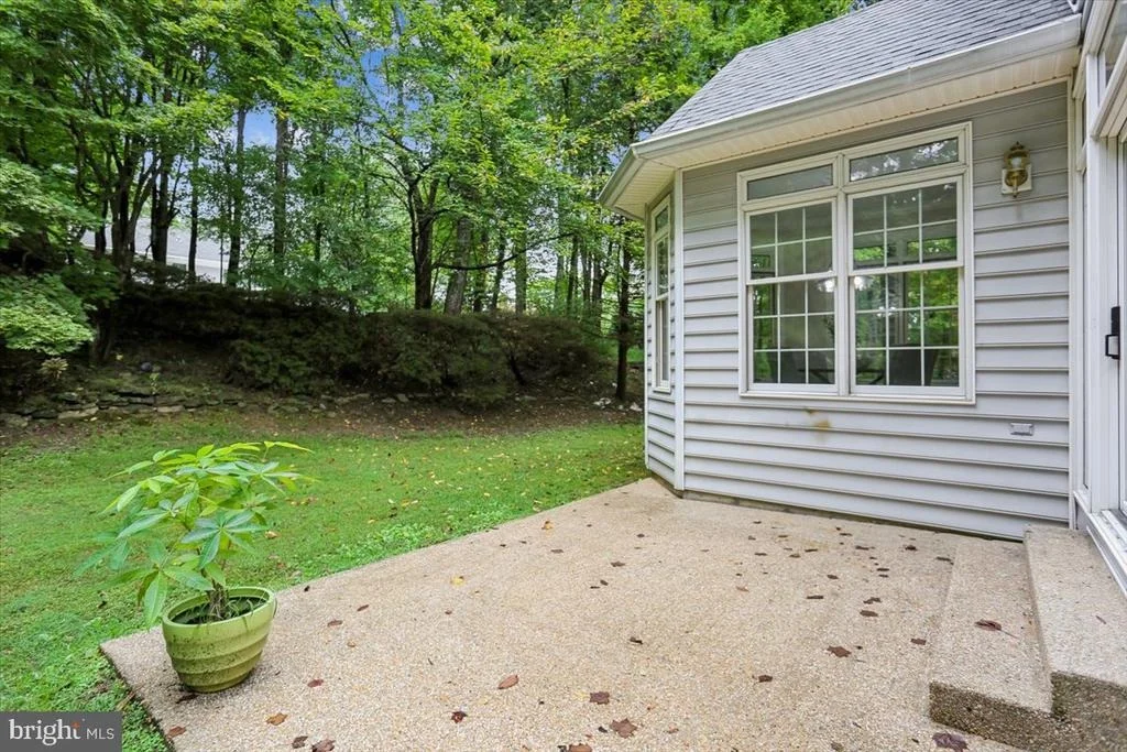 Photo of 9217 FALL RIVER LANE