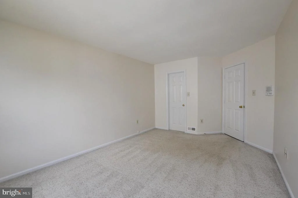 Photo of 46 CHRISTOPHER WAY
