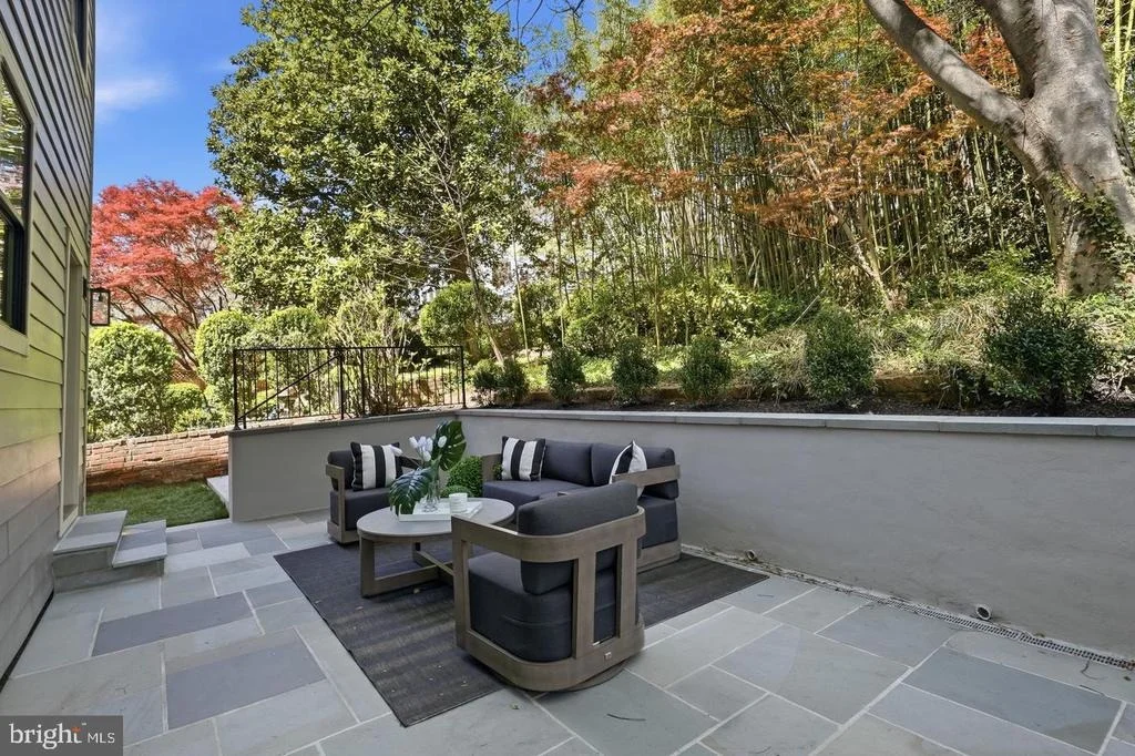 Photo of 5047 MACARTHUR BOULEVARD NW