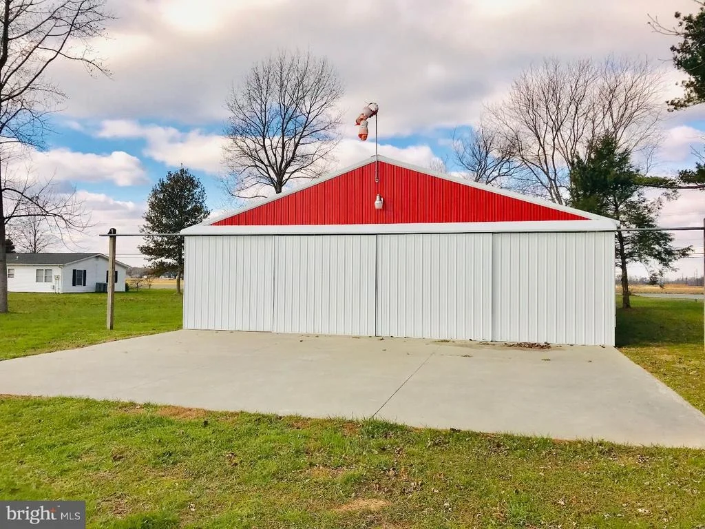 Photo of 418 SILVER LEAF LANE