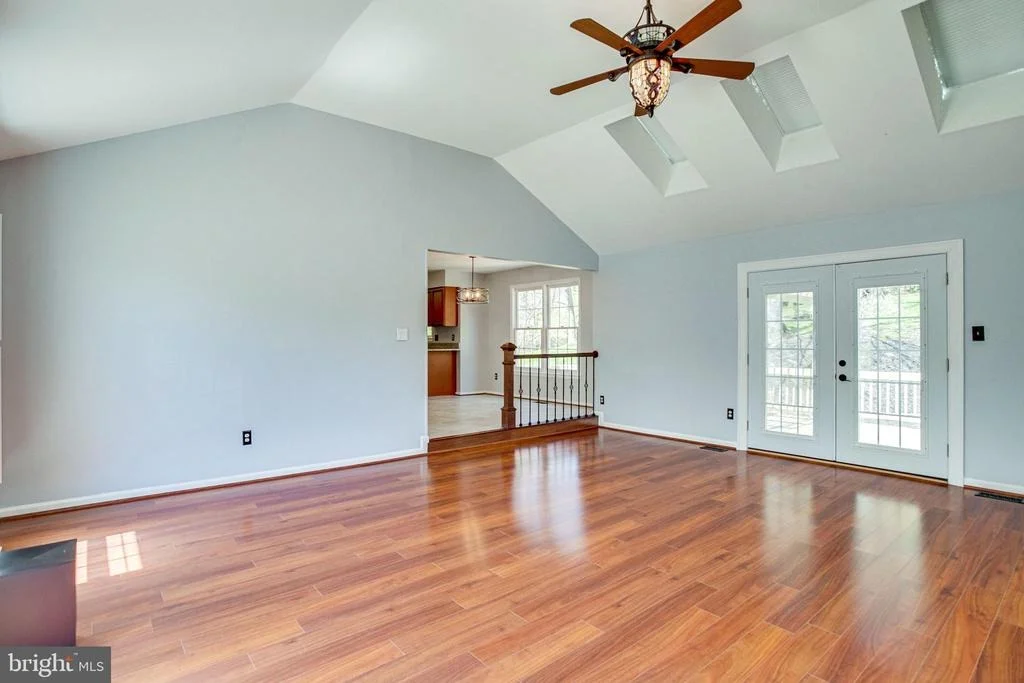 Photo of 9813 MAINSAIL DRIVE