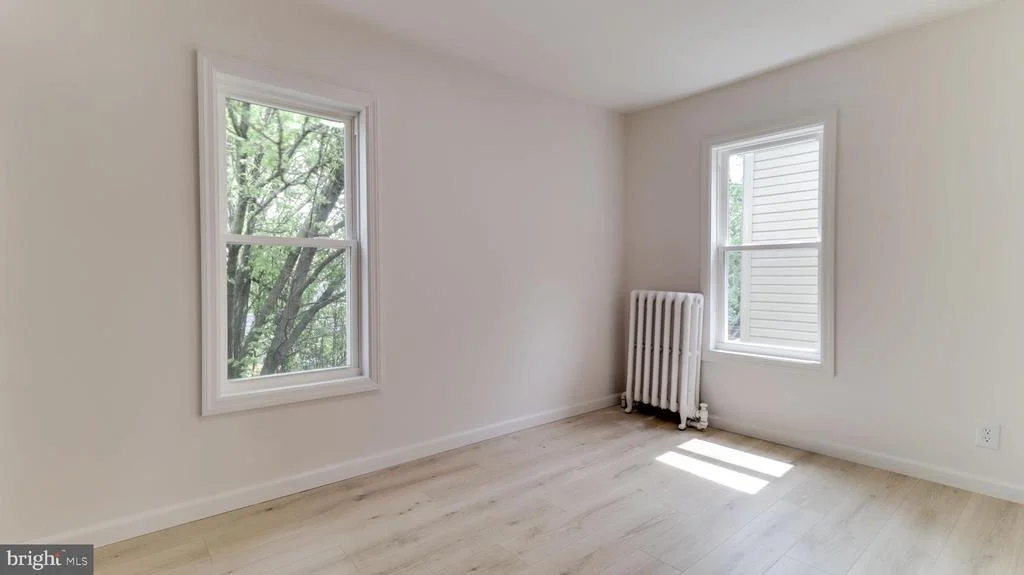 Photo of 236 N BROADWAY