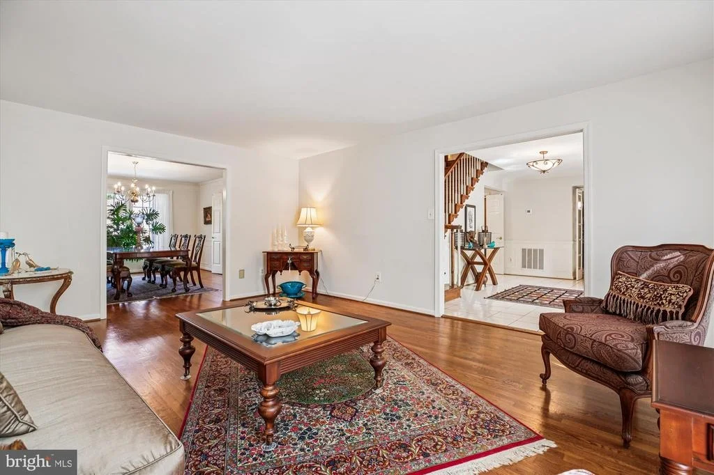 Photo of 9537 FOX HOLLOW