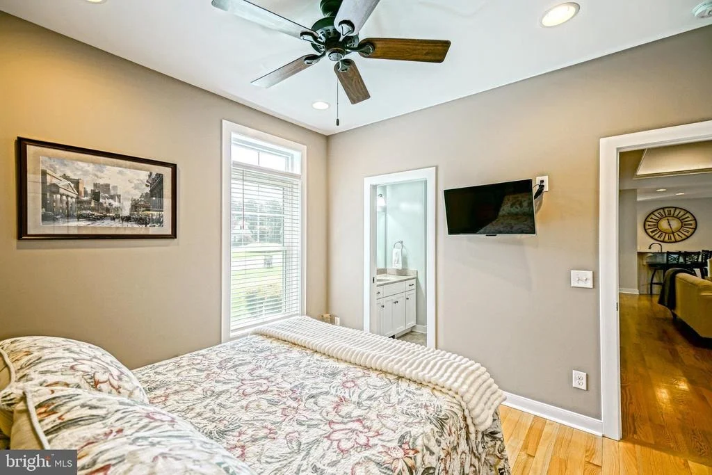 Photo of 35494 RED TAIL ROAD