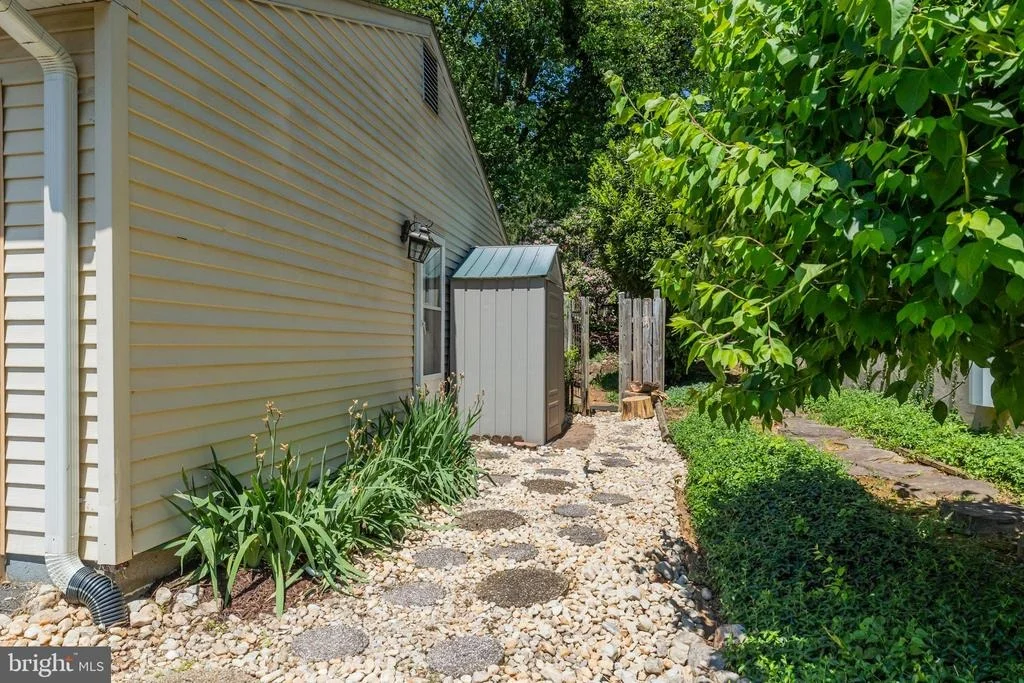 Photo of 9556 PINE BOUGH PLACE