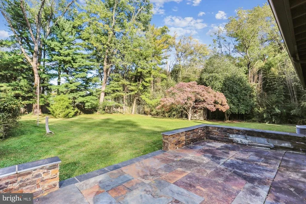 Photo of 816 OLIVE DRIVE