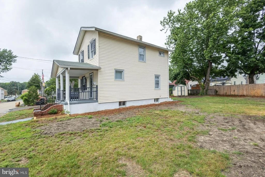 Photo of 213 BRYANT AVENUE
