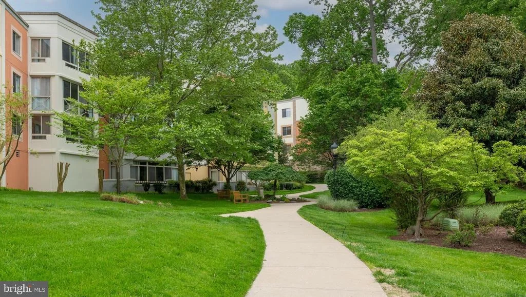 Photo of Unit 407 at 14805 PENNFIELD CIRCLE