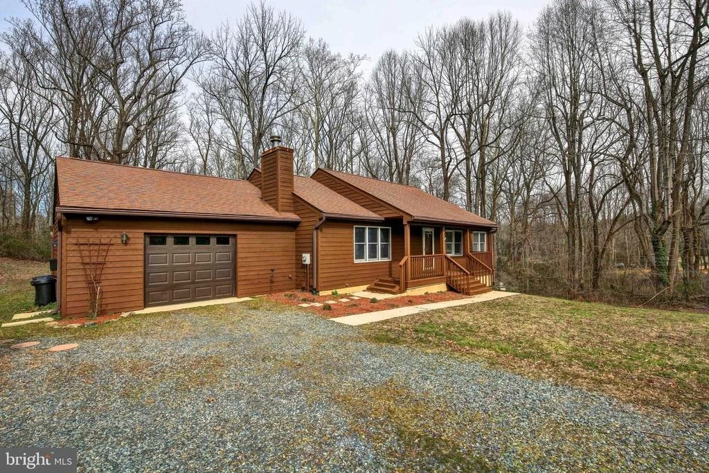 Photo of 4511 KINGS ROAD