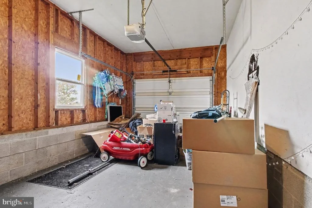 Photo of 81 LION DR.