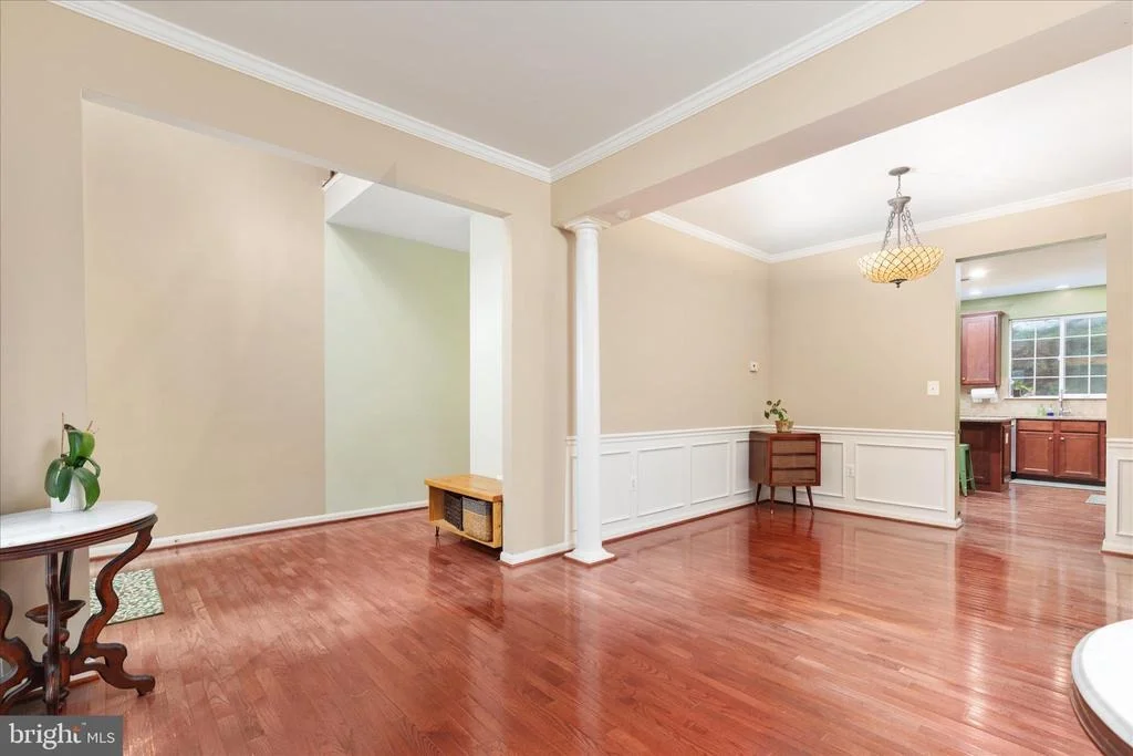 Photo of 660 BEEHIVE WAY