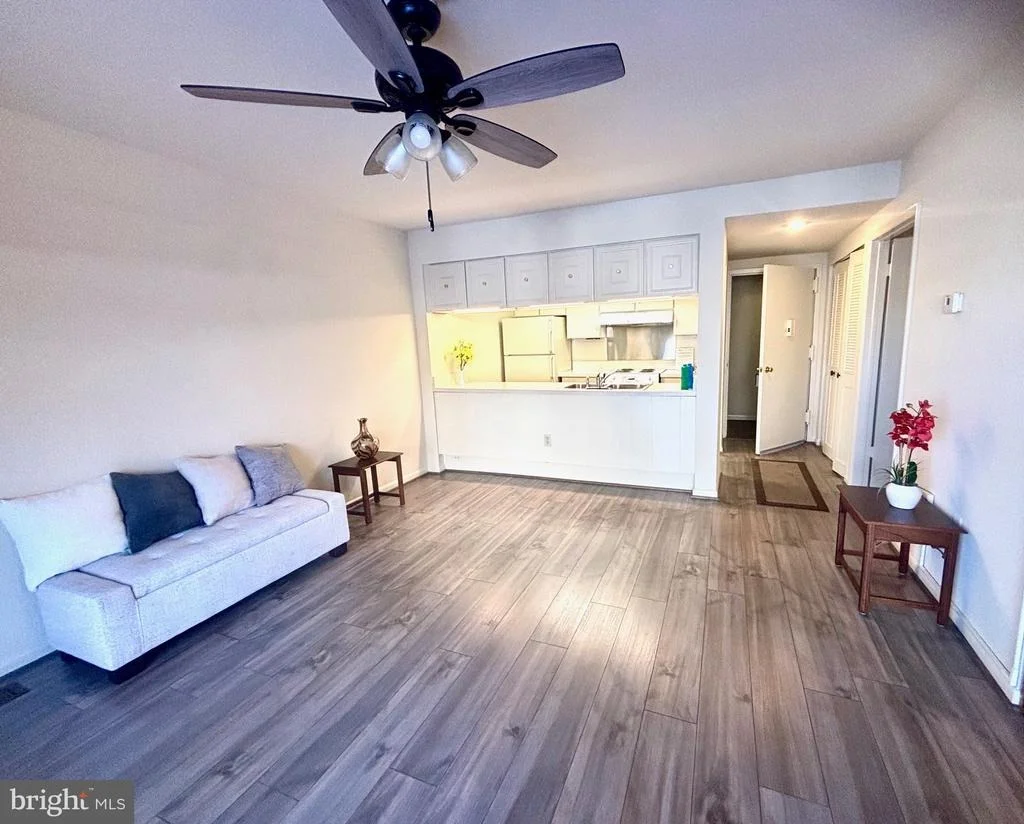 Photo of Unit 81D at 3630 GLENEAGLES DRIVE