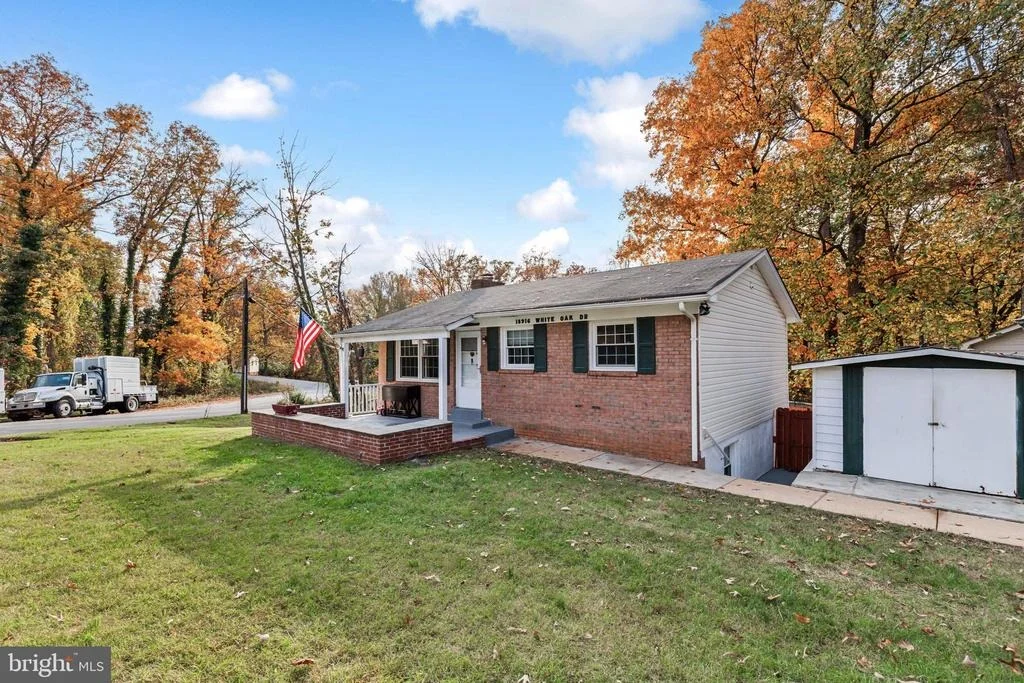 Photo of 18916 WHITE OAK DRIVE