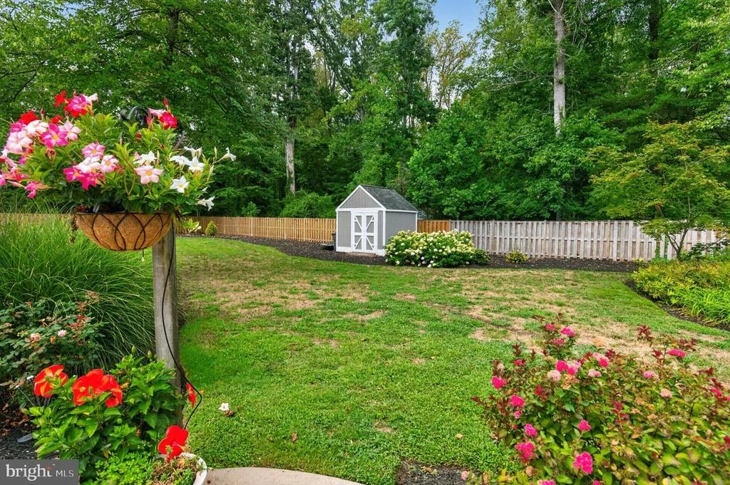 Photo of 1610 RIDOUT ROAD