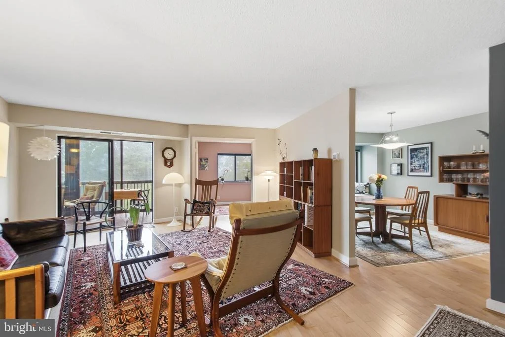 Photo of Unit 714 at 5902 MOUNT EAGLE DRIVE