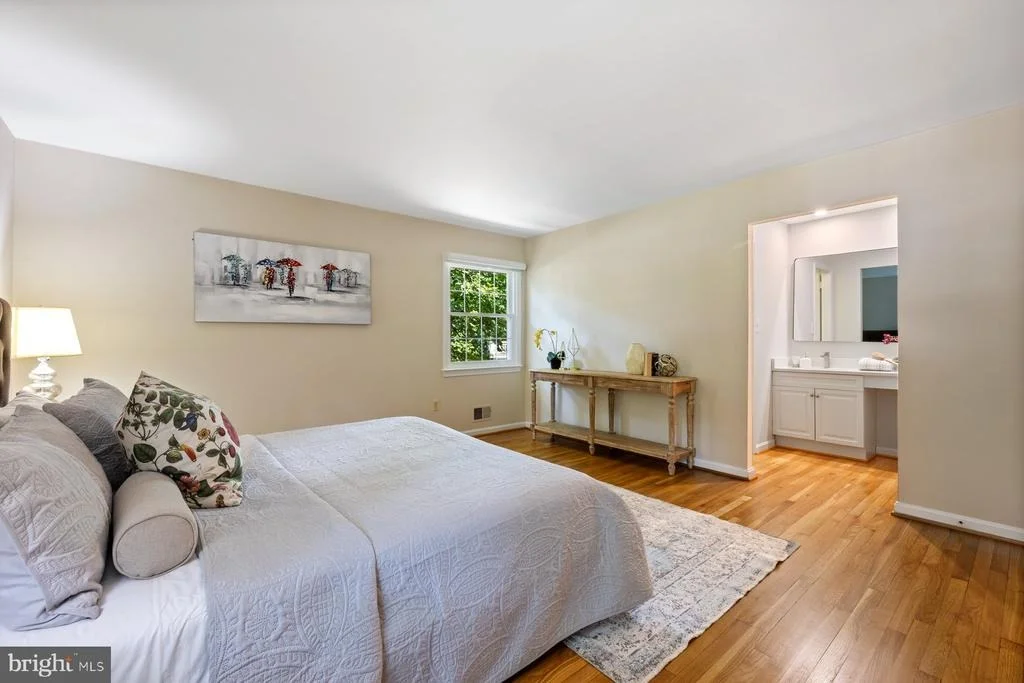 Photo of 7710 HUNTMASTER LANE