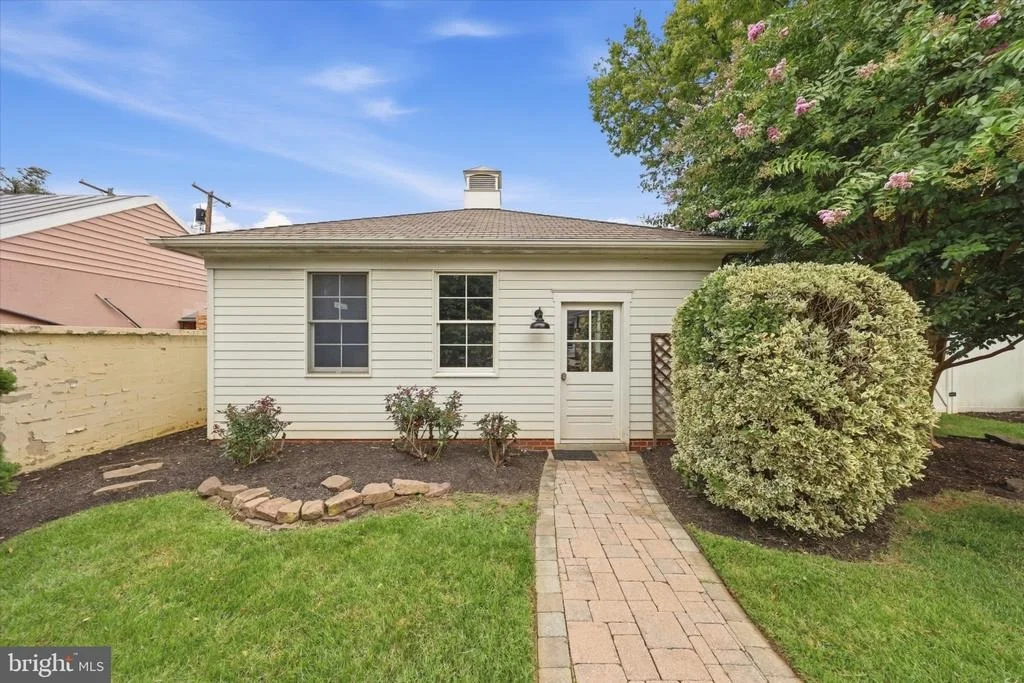 Photo of 209 ROCKWELL TERRACE