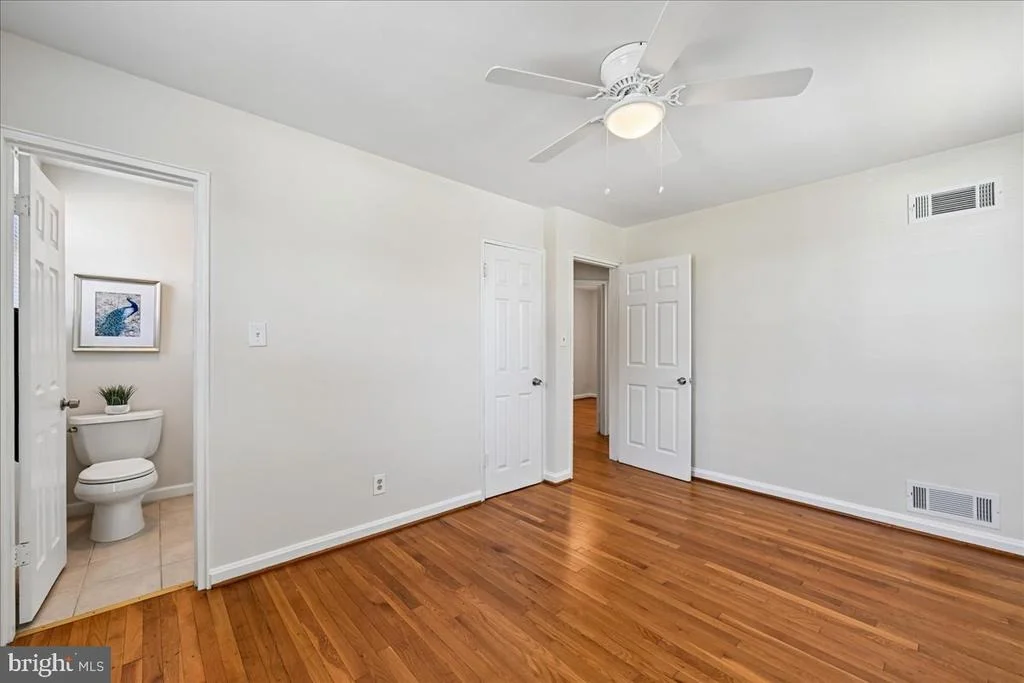 Photo of 2811 SCHOOL STREET