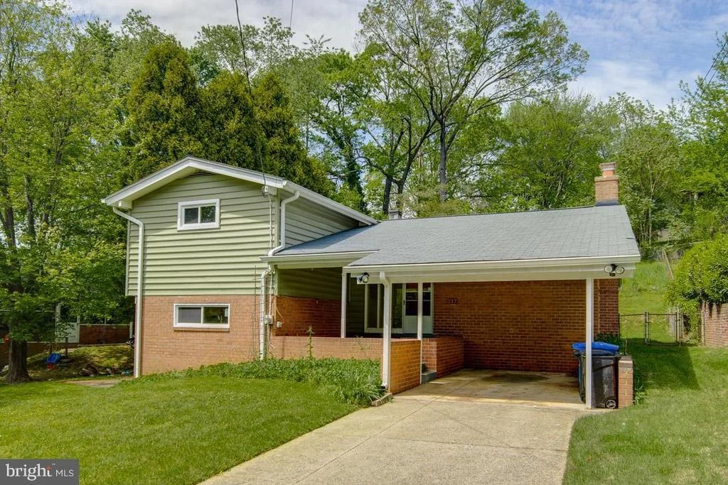 Photo of 217 HILLSBORO DRIVE