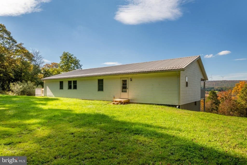 Photo of 2092 GORMAN ROAD