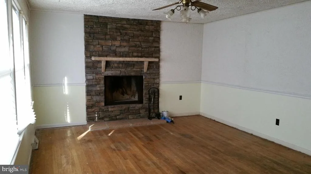 Photo of 16438 GARDNER ROAD