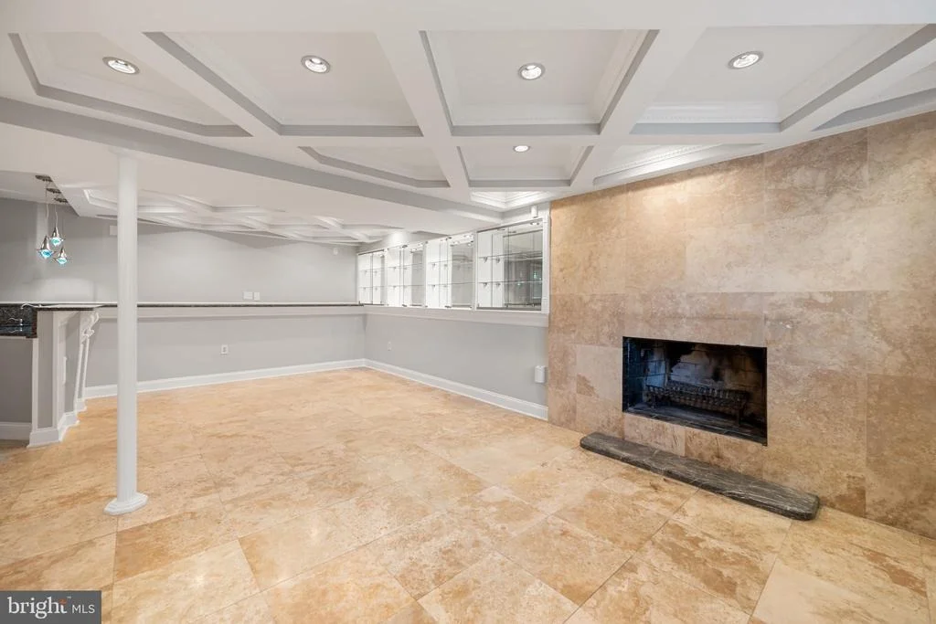 Photo of 8463 YELLOW LEAF COURT