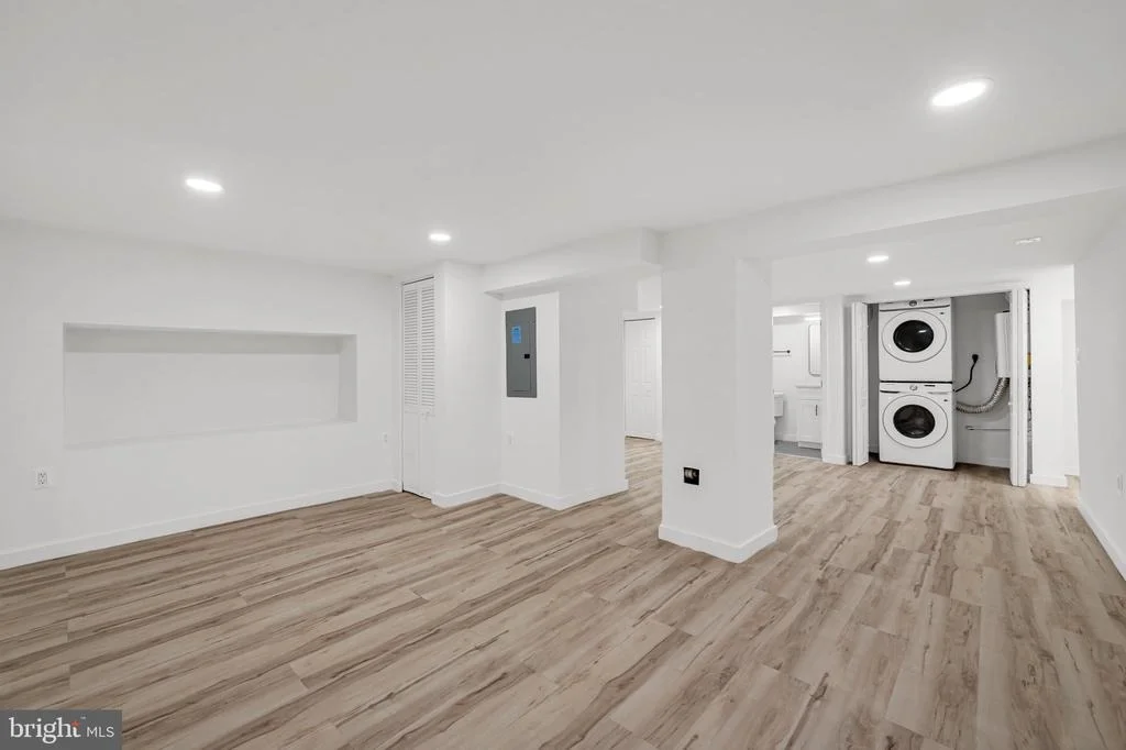 Photo of 710 SILVER SPRING AVENUE