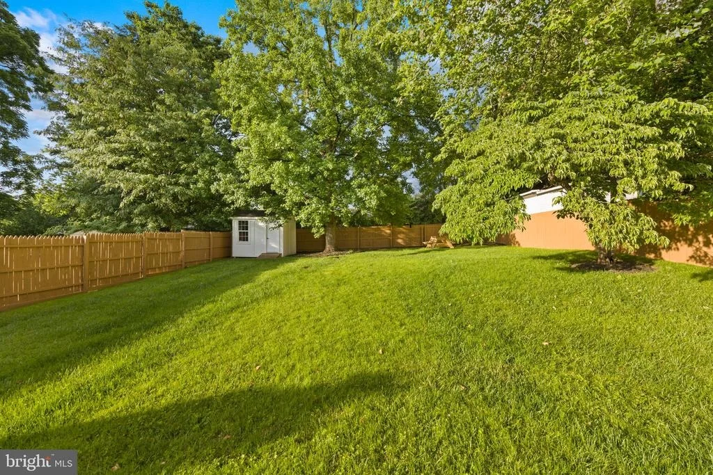 Photo of 12717 HOLDRIDGE ROAD