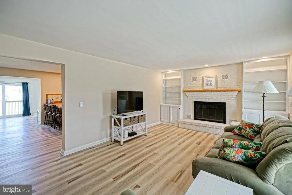 Photo of 24 ARNELL ROAD