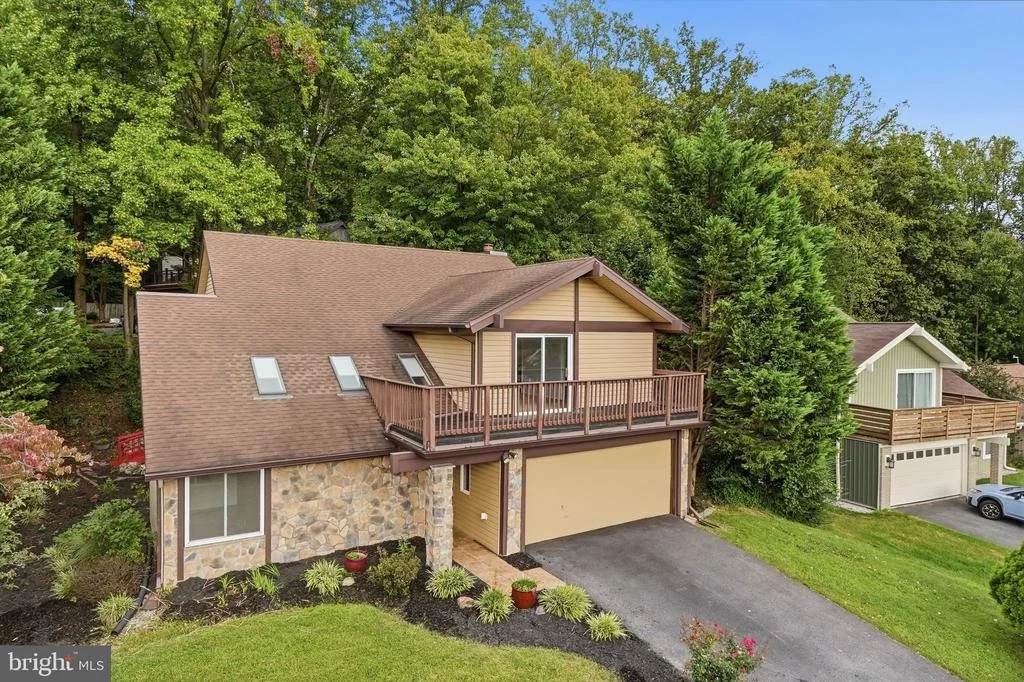 Photo of 7818 MULBERRY BOTTOM LANE