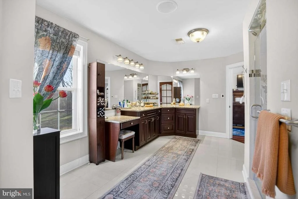 Photo of 207 EMERALD LANE