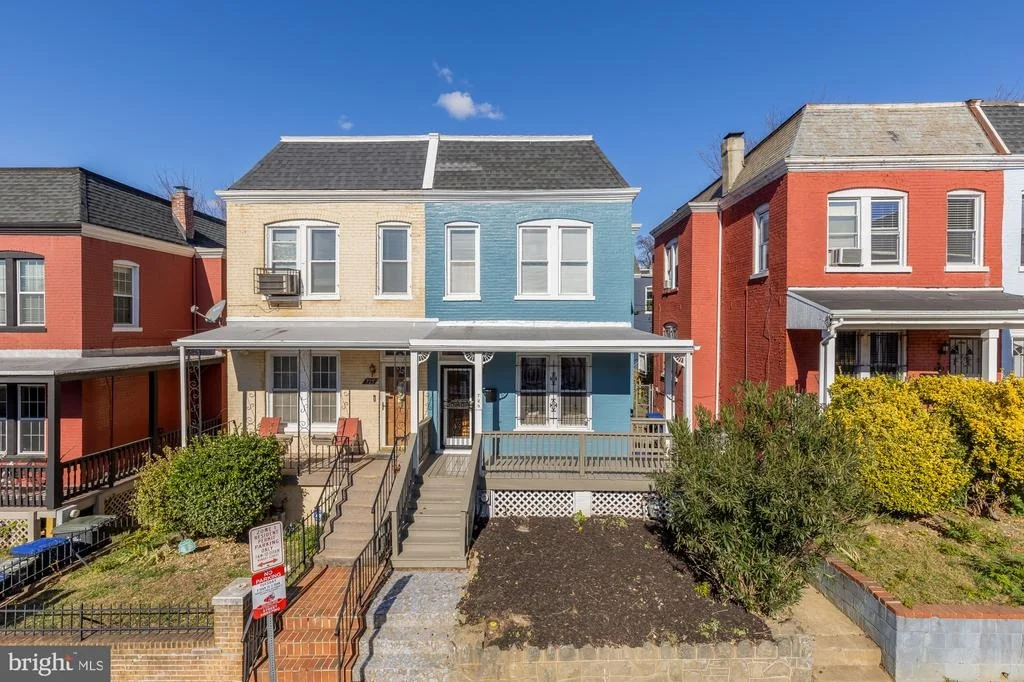 Photo of 723 GRESHAM PLACE NW