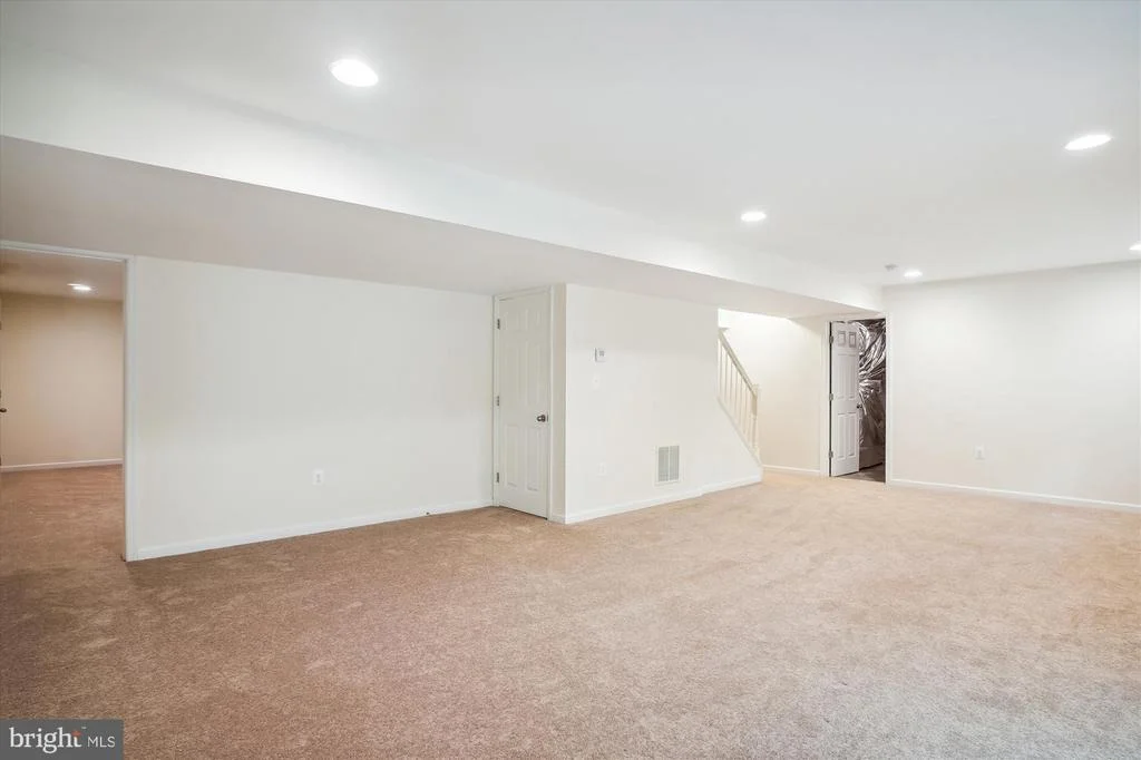 Photo of 13720 N GATE DRIVE