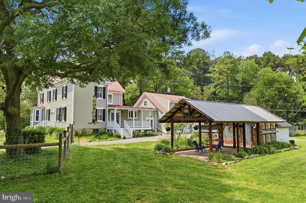Photo of 15715 AVERY ROAD