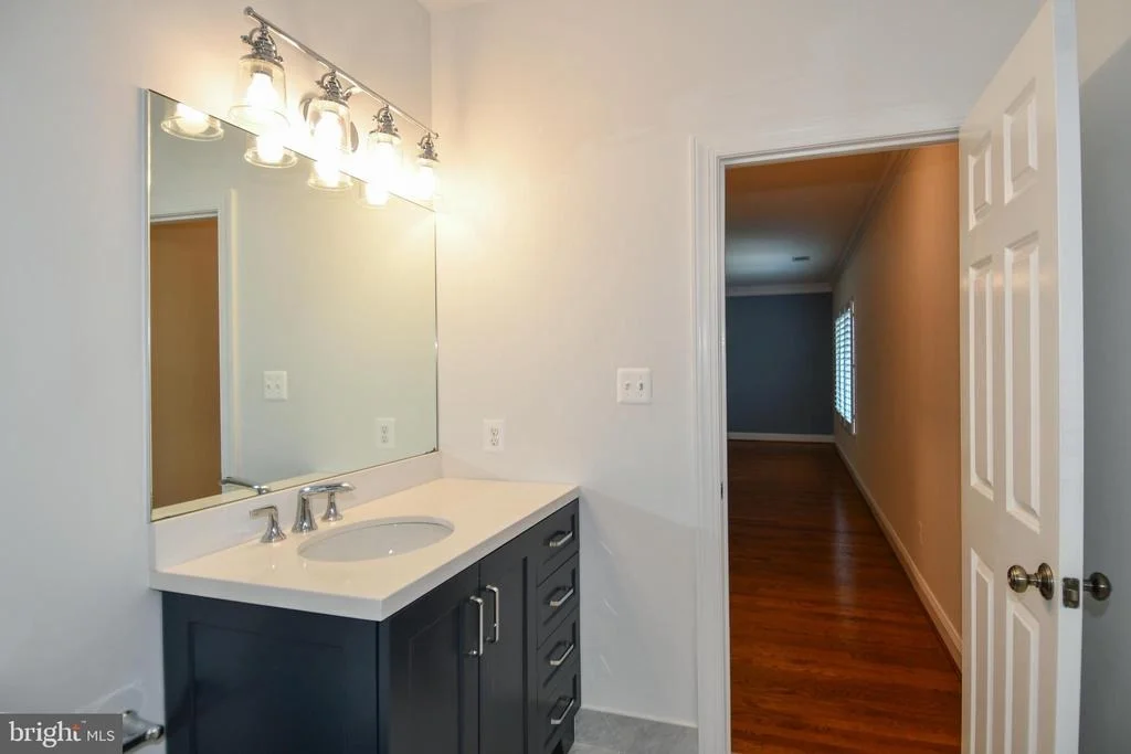 Photo of 7808 SOUTHDOWN ROAD