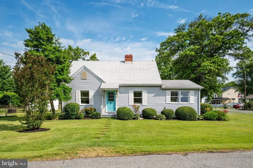 Photo of 812 BAY VIEW DRIVE