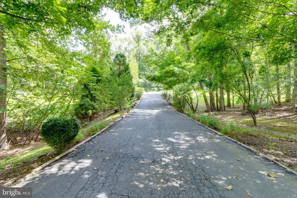Photo of 11154 STONEBROOK DRIVE