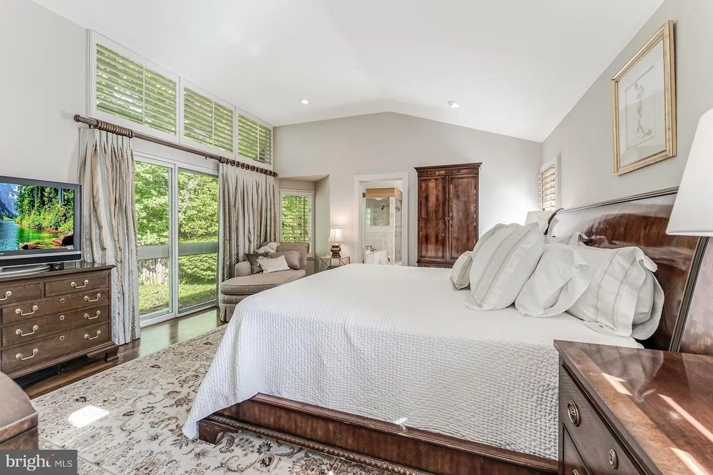 Photo of 4015 LAIRD PLACE