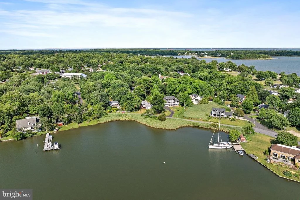 Photo of 621 HARBOR DRIVE