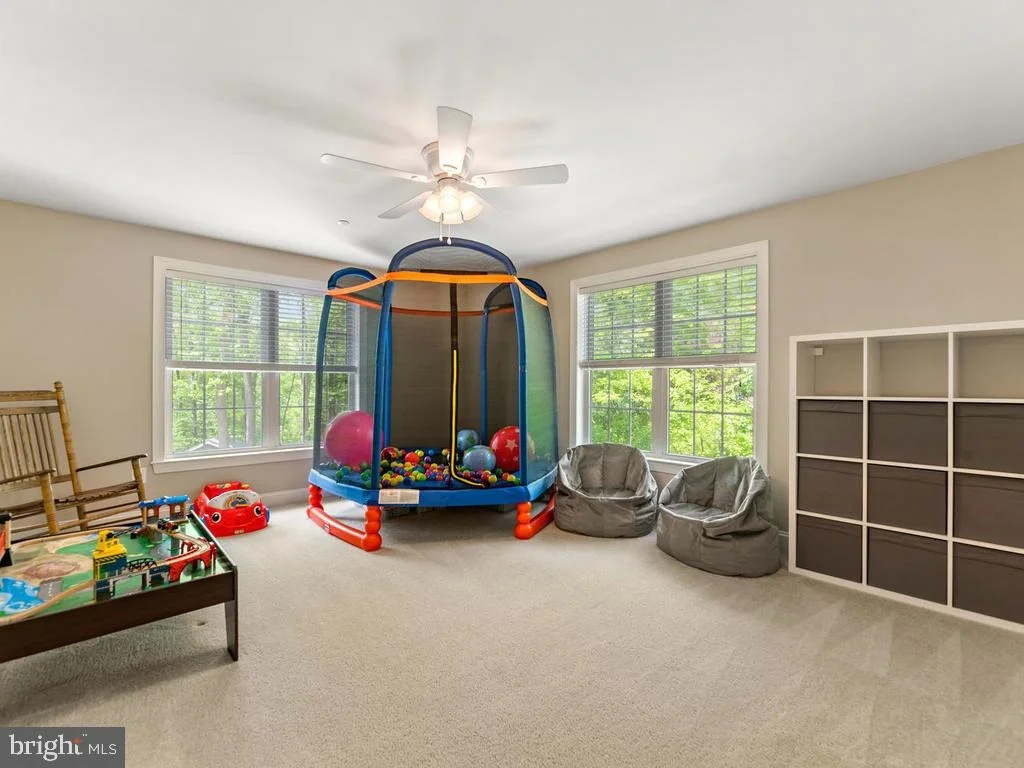 Photo of 995 WILDA DRIVE