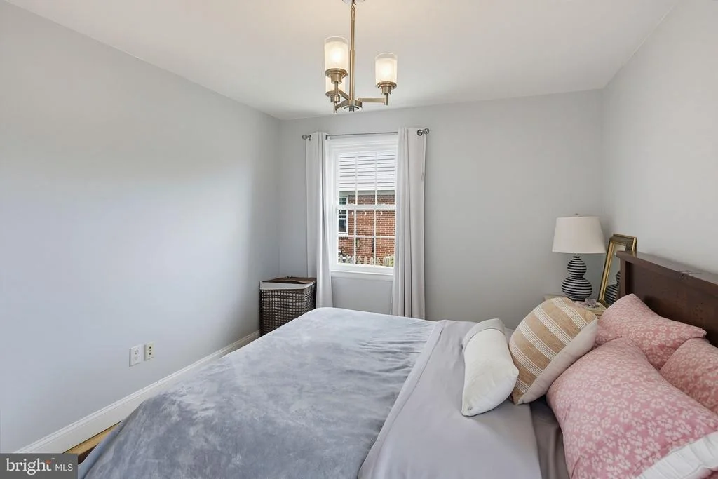 Photo of 1034 DONINGTON CIRCLE