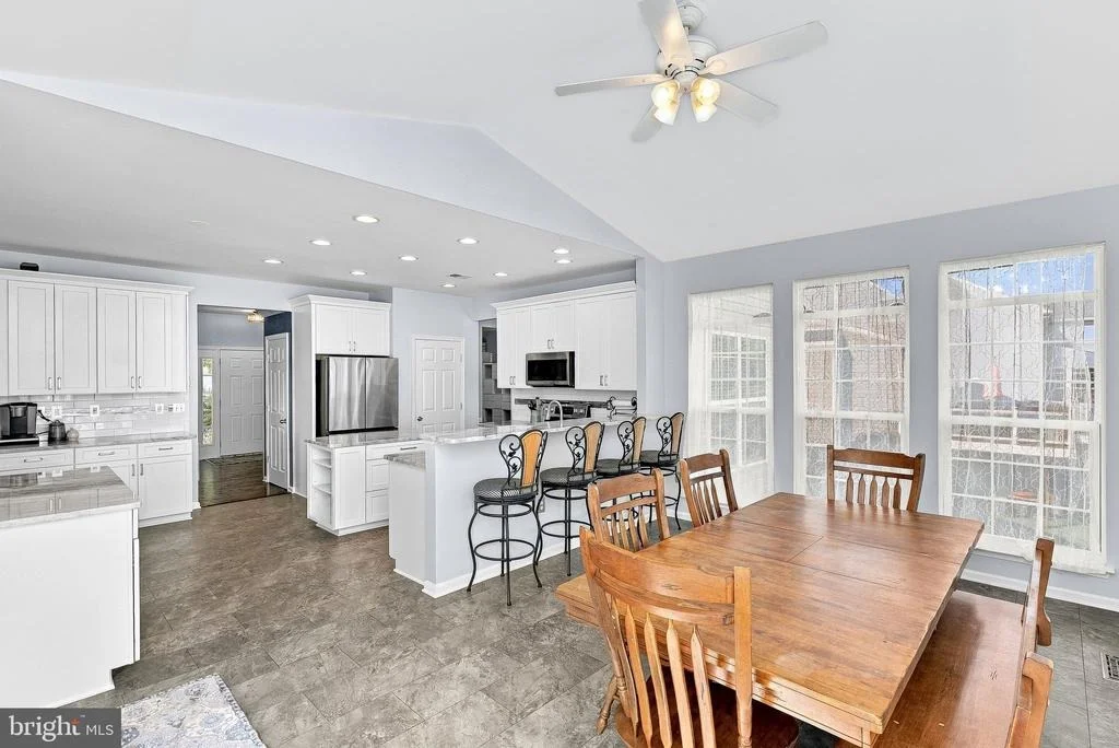 Photo of 945 DEVONSHIRE CIRCLE