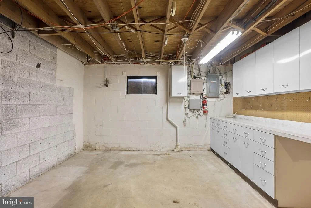 Photo of 17604 PRINCE EDWARD DRIVE