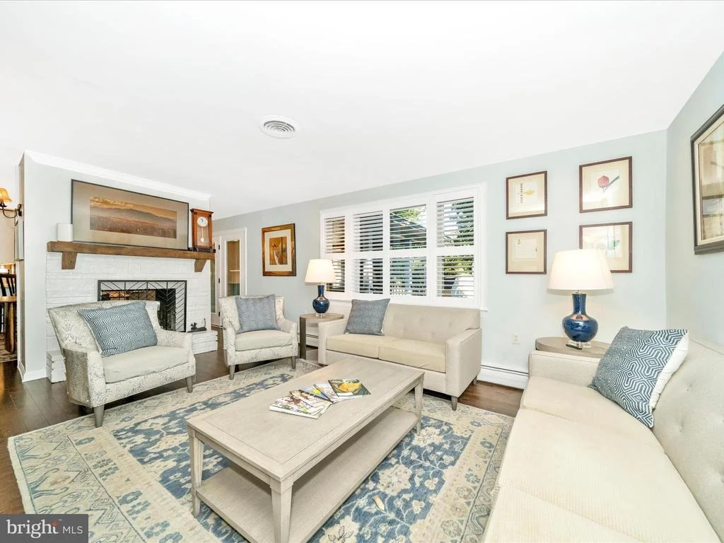 Photo of 903 MERCER PLACE